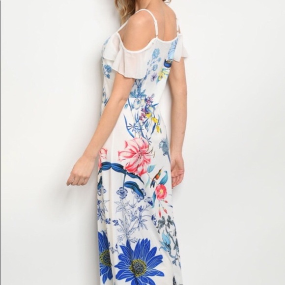 BEAUTIFUL WHITE FLORAL MAXI DRESS - Picture 3 of 3